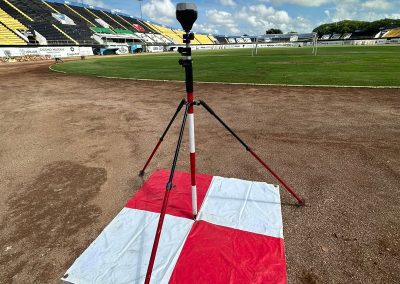 Servicio de levantamiento topográfico y marcaje de terreno por expertos de Geoland.